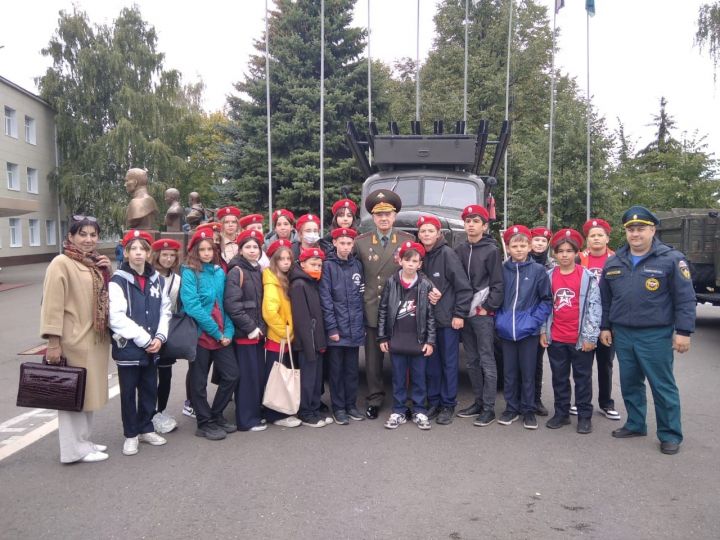 Юнармейцы Лаишевского района побывали в Казани на присяге первокурсников танкового училища