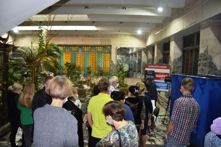 Жители освобожденных территорий отметили хорошую организацию проведения референдума в Лаишевском районе