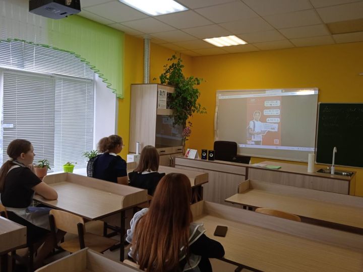 В школах Лаишевского района проходят «Разговоры о важном»