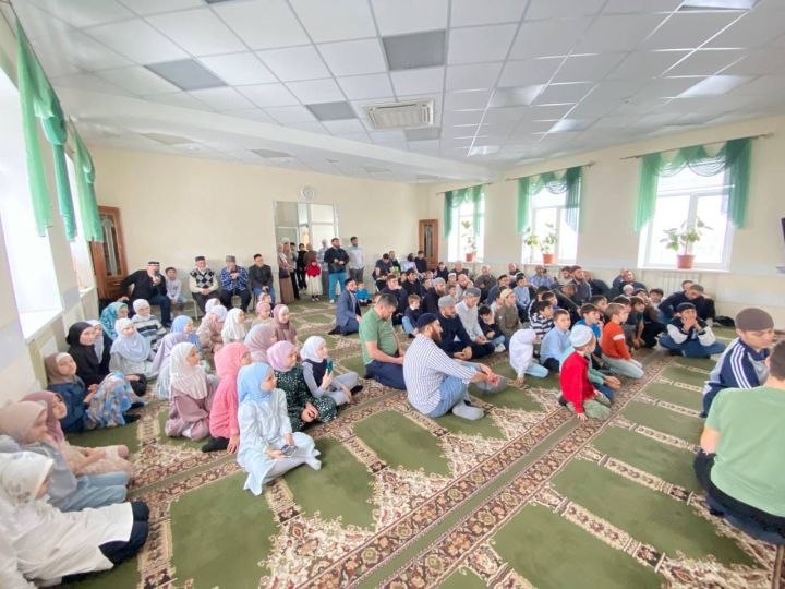 Знатоки Корана со всего Лаишевского района собрались в Сокурах