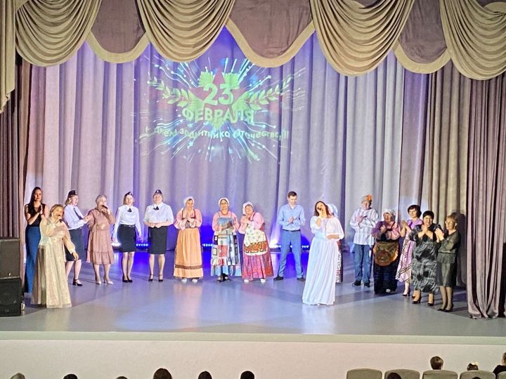 В Столбищенском доме культуры поздравили защитников Отечества