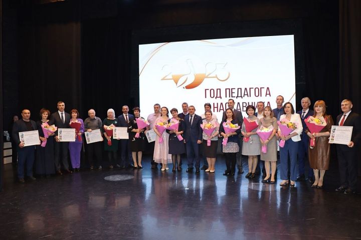 Разделили одну профессию на двоих