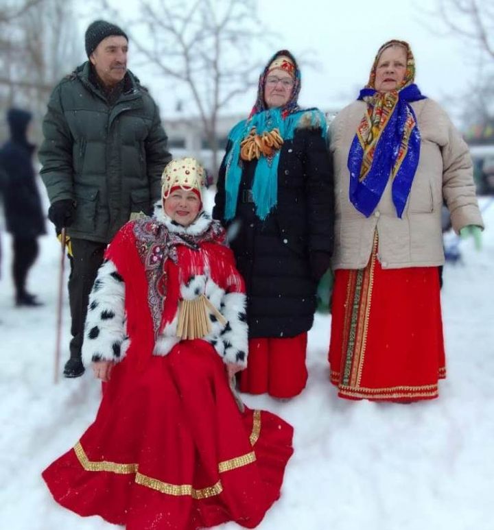 Яркая Масленица в Карадулях