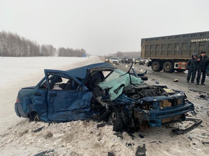 В Лаишевском районе в ДТП погибла молодая девушка