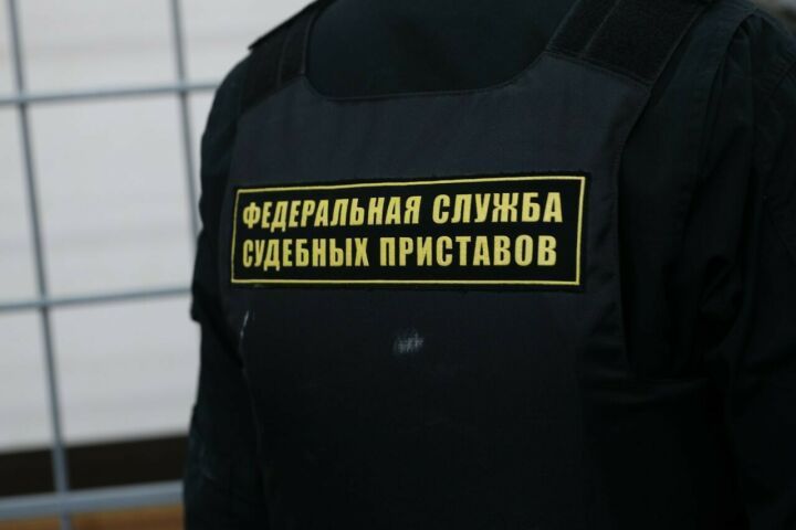 За три месяца приставы взыскали с фирм Татарстана 32,5 млн долгов по зарплате