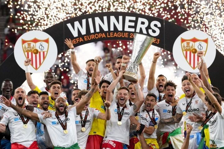 Футбол. «Севилья» в седьмой раз выиграла Лигу Европы