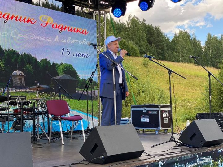 Сегодня село Среднее Девятово Лаишевского района принимает гостей из Татарстана и России
