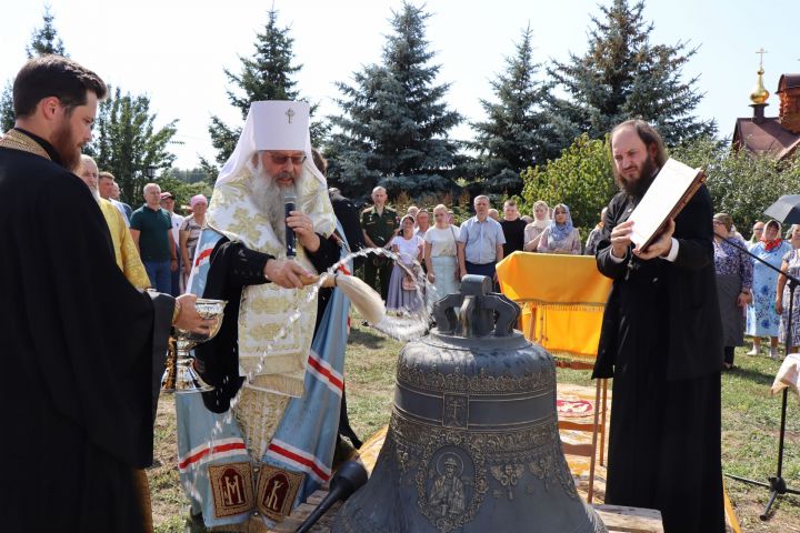 В Лаишевском районе в память об участнике СВО в селе Никольское на колокольню установили колокол