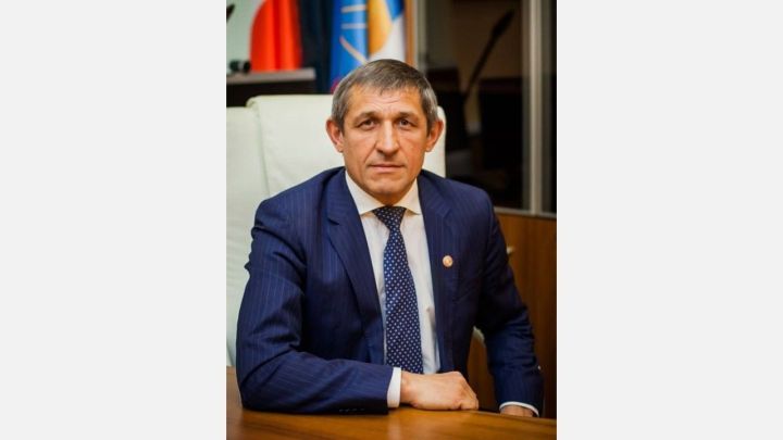 Поздравление главы Лаишевского района Ильдуса Зарипова с Днём Республики Татарстан