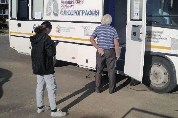 В Лаишевском районе работает передвижная флюорографическая установка