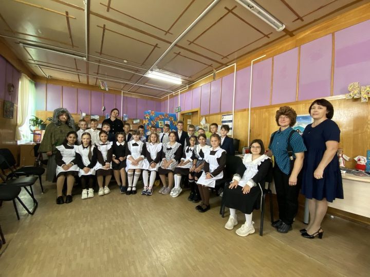 Театрализованный праздник для лаишевских школьников приурочили к новому учебному году