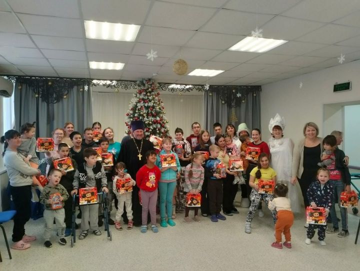 Воспитанники Лаишевского реабилитационного центра знакомились со святками