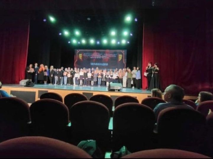 Наградили школьный театр из Лаишевского района