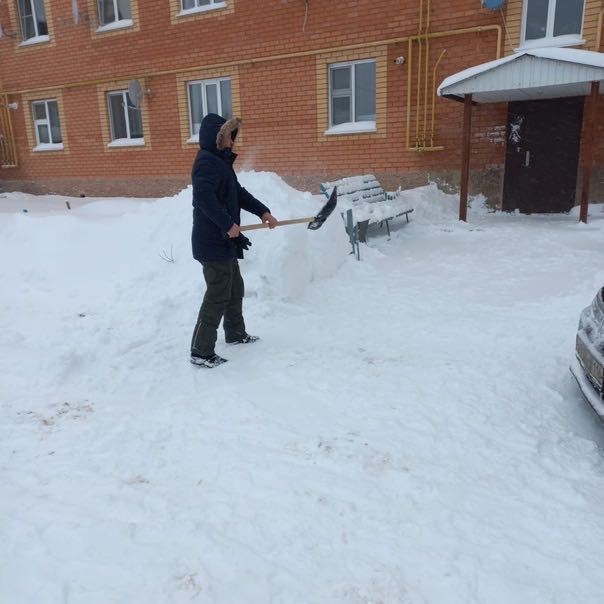 Жители Татарстана помогают коммунальным службам в борьбе со стихией