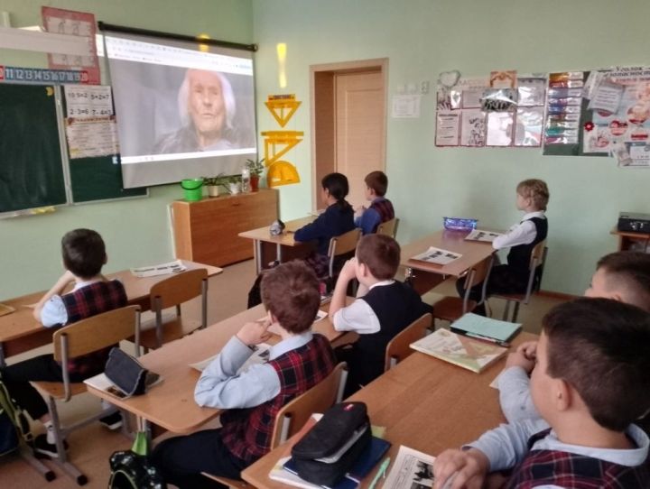 В школах Лаишевского района отметили 80-летие годовщины полного снятия блокады Ленинграда