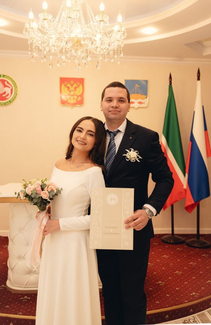 Конституция көне Лаештан яшь пар өчен гаилә тормышының башы булды