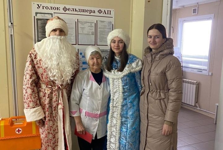 Акция «Российский детский дед Мороз» шагает по Лаишевскому району