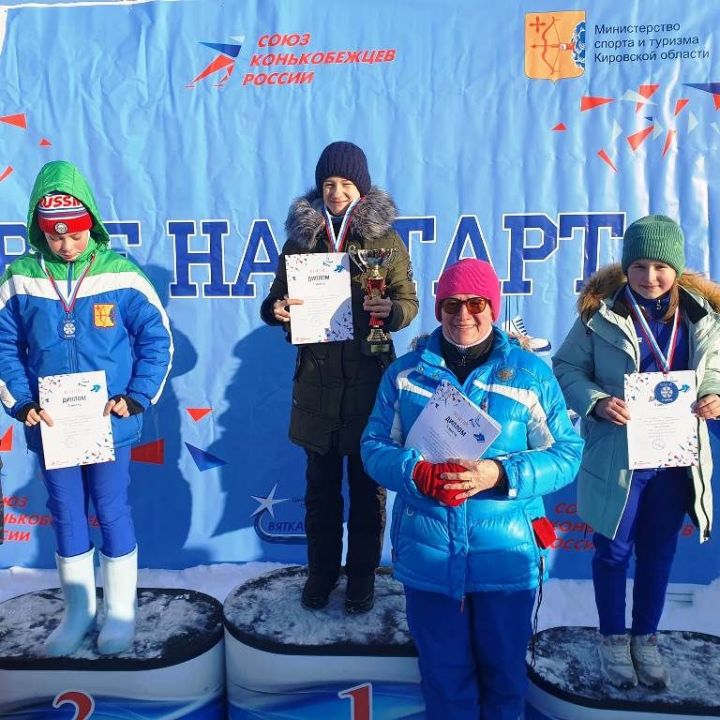 Блестяще выступили лаишевские конькобежцы на межрегиональных соревнованиях в Кирове