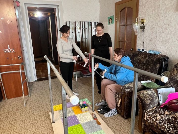 Жители Лаишевского района участвуют в «Школе реабилитации и ухода»
