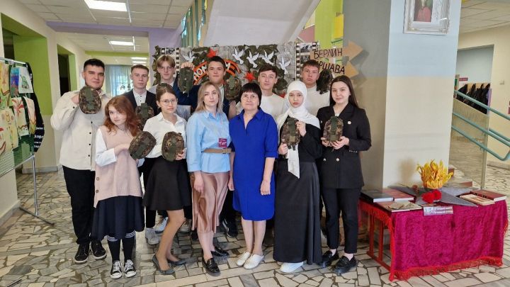 Школьники Лаишевского района собрали почти 60 аптечек бойцам СВО