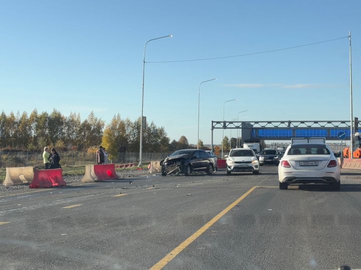 Фура на огромной скорости летела