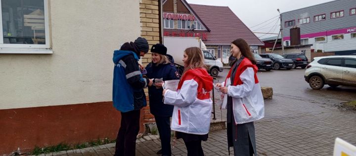 Активисты провели акцию в память о жертвах ДТП
