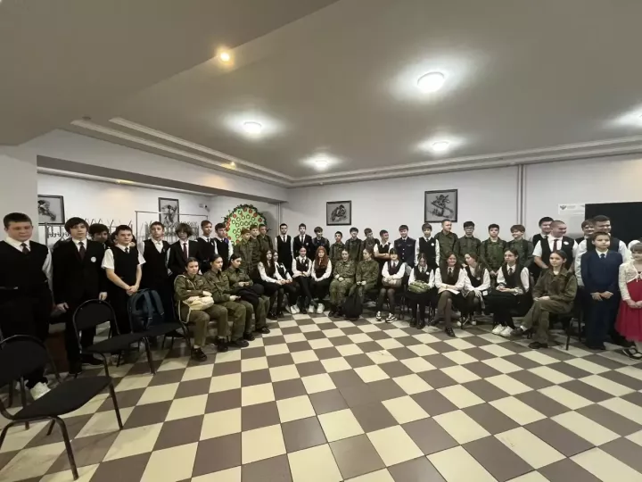 Танец, который объединяет эпохи: в Столбище прошёл пушкинский бал