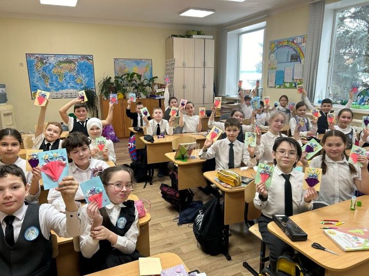 Всероссийская акция «Вам, любимые» начала свой путь по Лаишевскому району