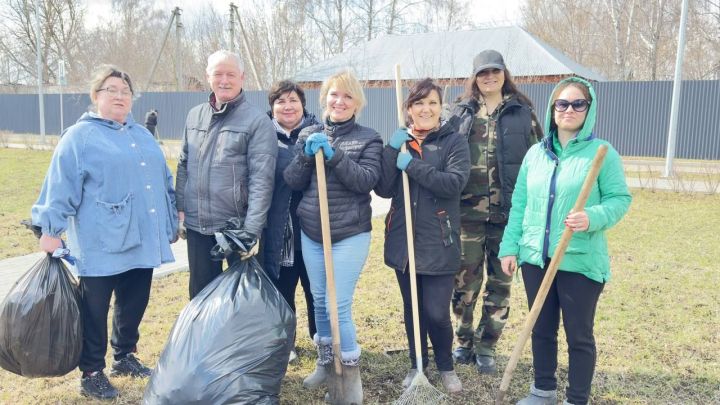 Жители Лаишевского района приводят в порядок улицы своих поселений