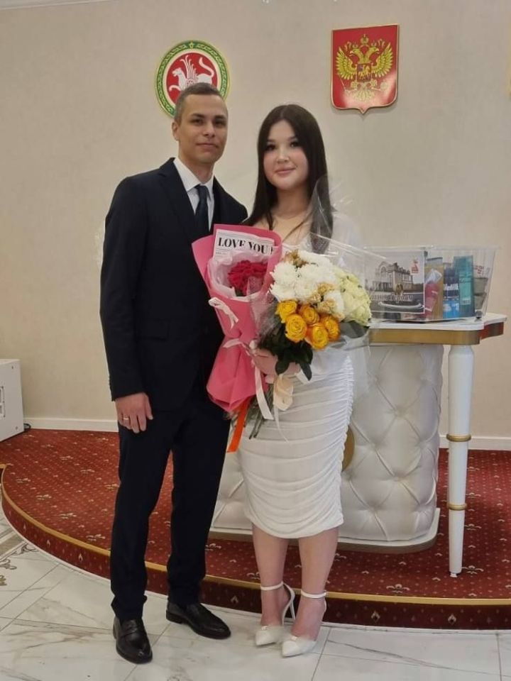 В Лаишеве восемь пар поженились в зеркальную дату