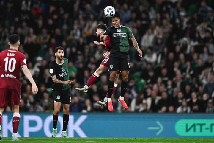 Футбол. «Краснодар» переиграл «Рубин» в матче со спорными судейскими решениями