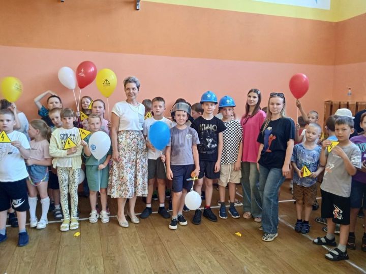 Энергетики рассказали лаишевским подросткам о правилах электробезопасности