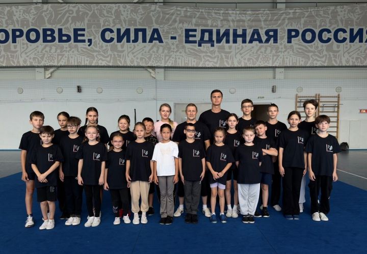 Тренировки по ушу для спортсменов в Лаишевском районе проводил чемпион мира и Европы