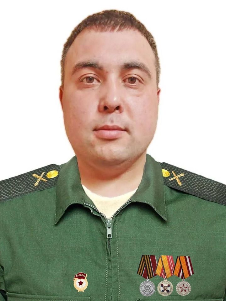 Боец вернулся в строй с медалью «За храбрость» на груди