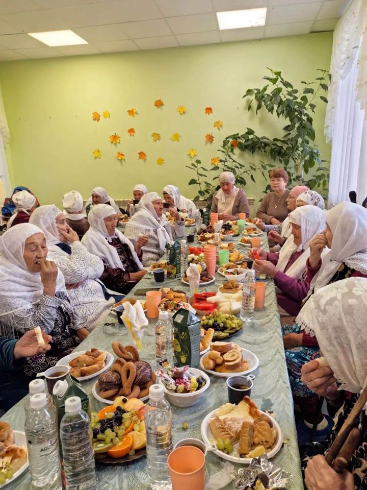 «41 нче ел балалары»: Татар Янтыгы авылы мәдәният йортында җылы истәлекләр кичәсе узды