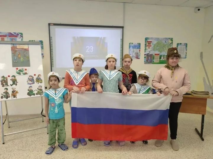 Воспитанники Лаишевского реабилитационного центра написали письма солдатам