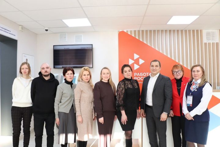 В 2025 году по нацпроекту «Кадры» прошли обучение более 8,4 тысяч человек