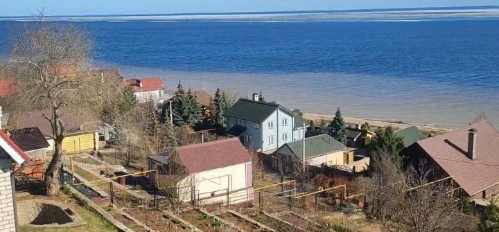Владимир Андреев поделился прекрасным видео о последних льдинках на Каме