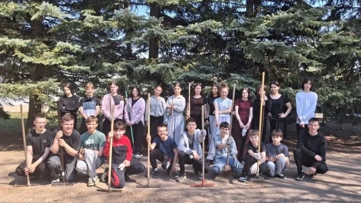 Субботник и патриотические акции в Столбищенской школе