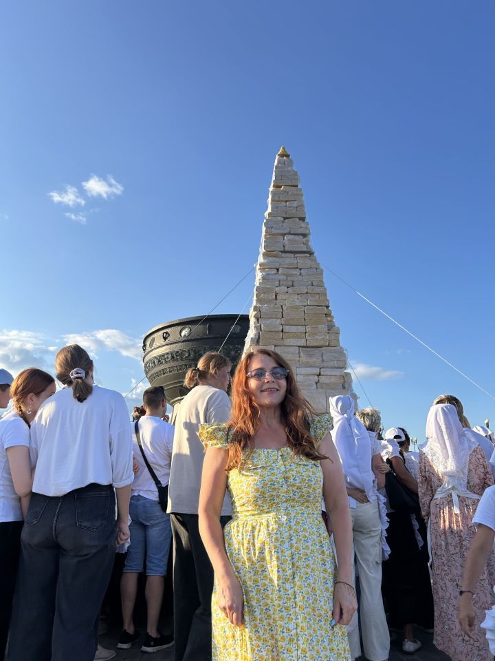 Чәкчәк манарасы «бөтен дөнья белән» ясалды