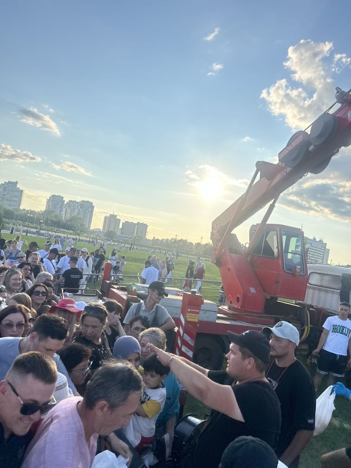 Чәкчәк манарасы «бөтен дөнья белән» ясалды