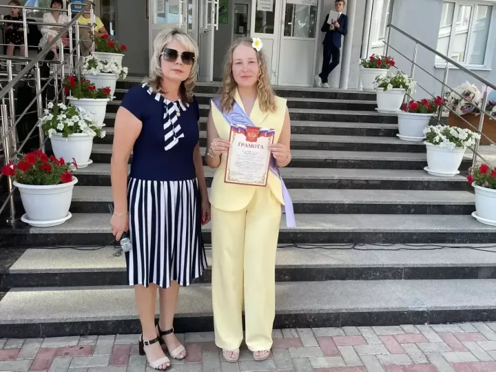 Торжественная церемония вручения аттестатов в Лаишевской школе №2