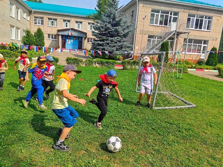Футбол объединяет юных жителей Лаишевского района
