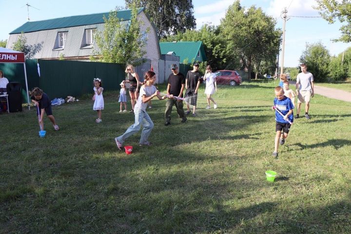 Тетеево авылы халкы престол бәйрәмен гөрләтте