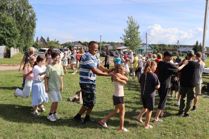 Тетеево авылы халкы престол бәйрәмен гөрләтте