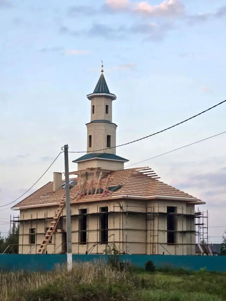 В селе Державино засиял полумесяц на куполе минарета новой мечети