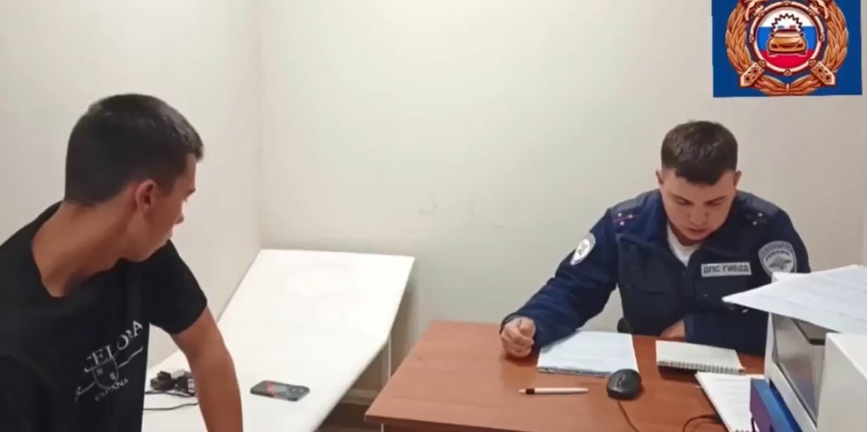 Полицейские применили оружие для остановки автомобиля с несовершеннолетним водителем в Лаишевском районе