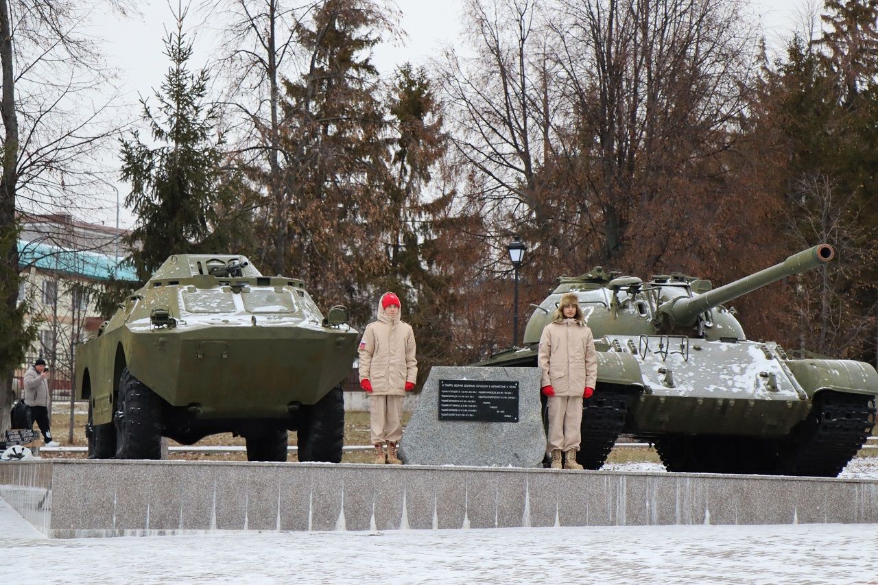 С Днем Героев Отечества!