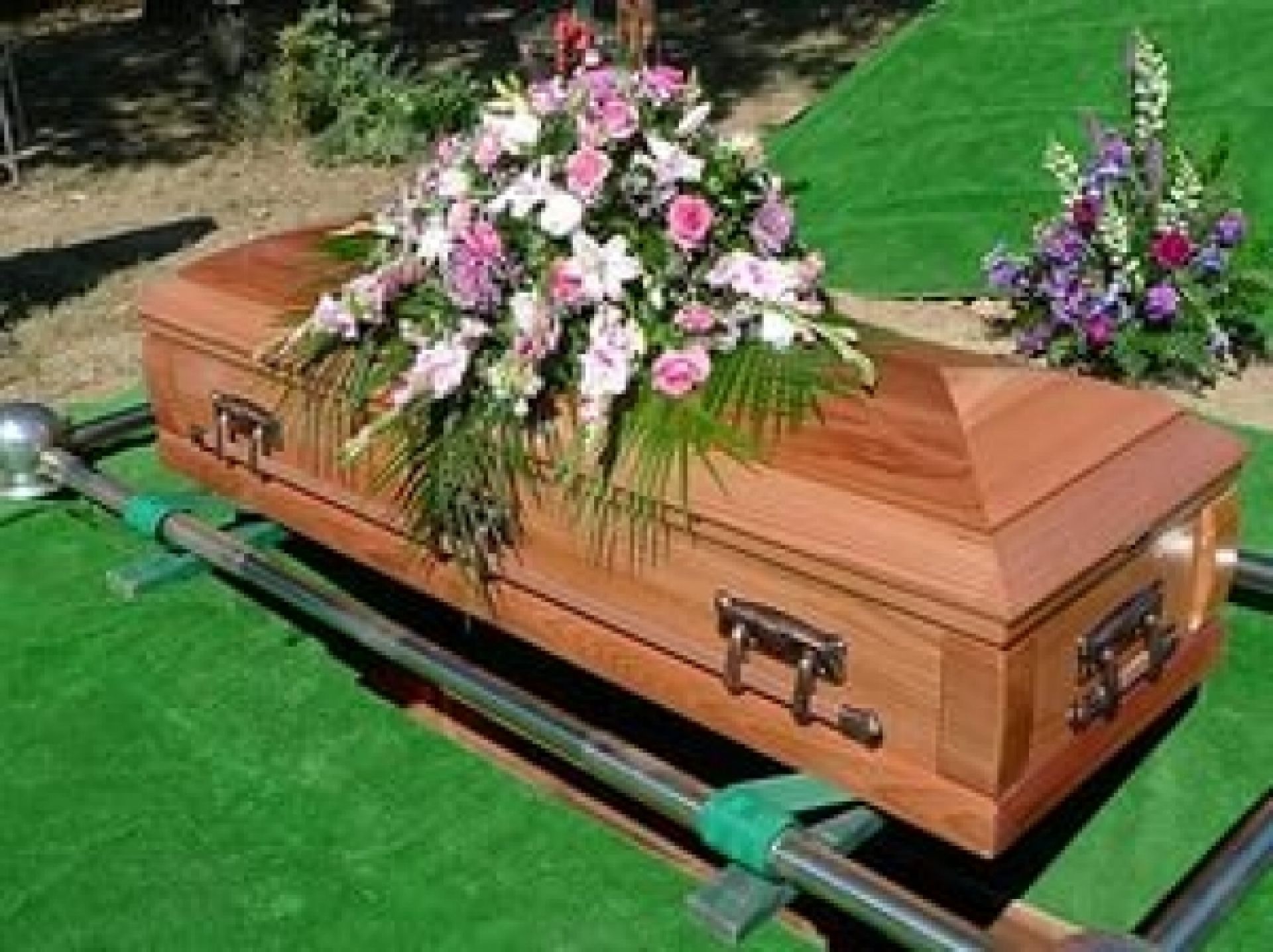 Coffin download. Гроб. Красивые гробы. Шикарный гроб.