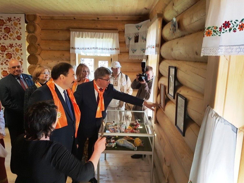 Премьер-министр Республики Татарстан посетил Каравон